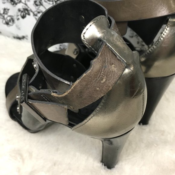 Tory Burch Teagan Gladiator Strappy Leather Heels - Picture 9 of 10